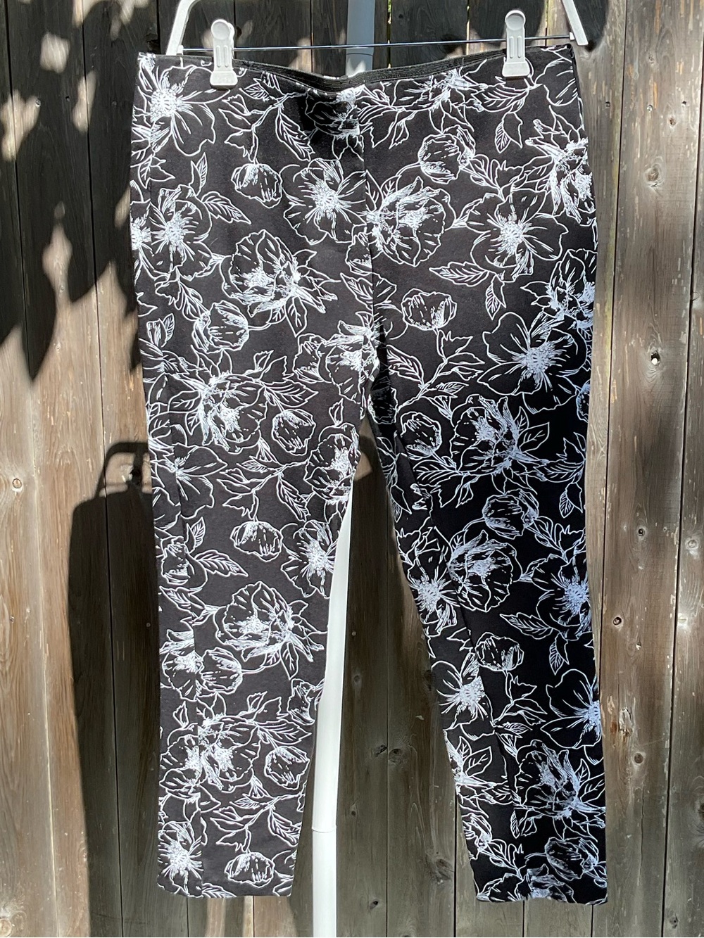 d. jeans Black and White Floral Leggings